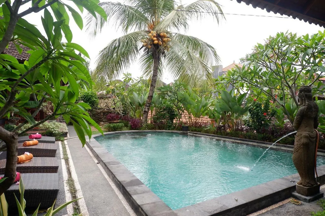 Budi House Bungalows 우붓